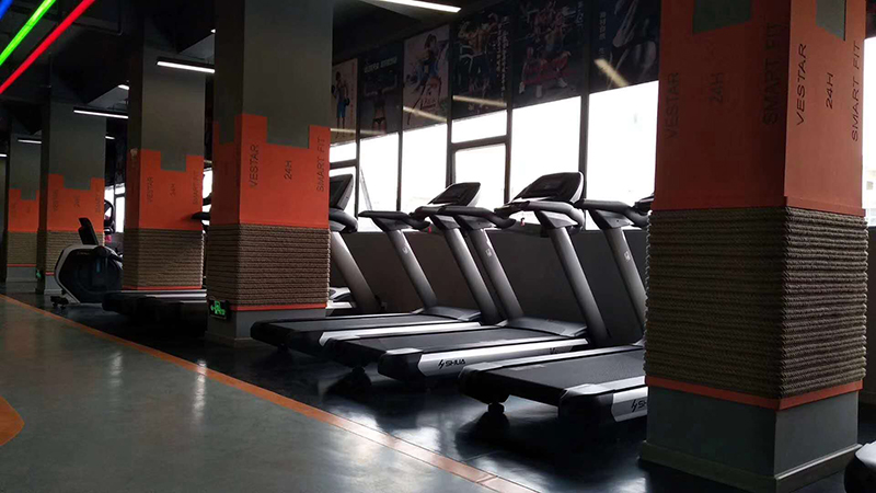 智能健身房器材