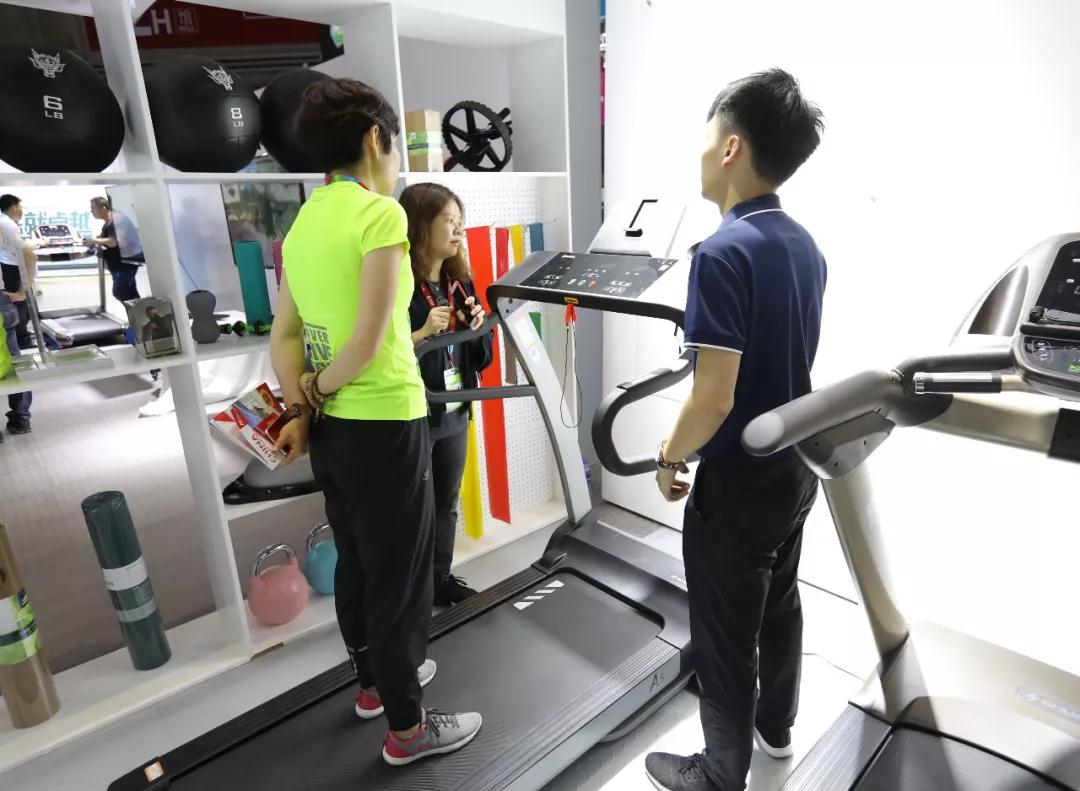 健身器材-jiuyou.com阿里语音智能A5跑步机